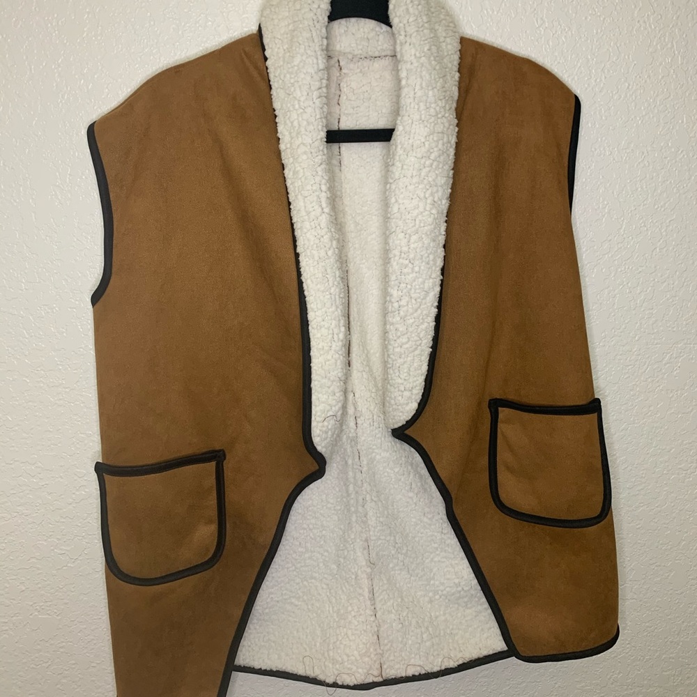 Gorgeous Suede/Sherpa Sleeveless Cardigan